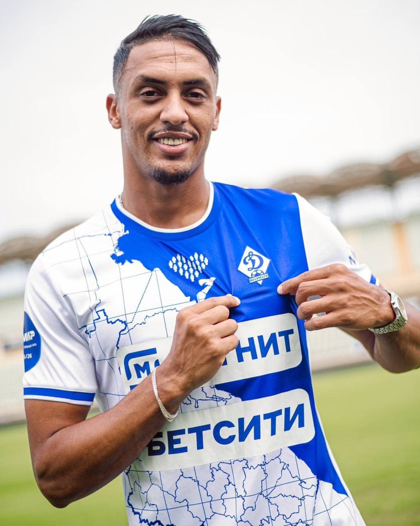Imad Azzi au FK Dinamo Makhatchkala; c’est fait