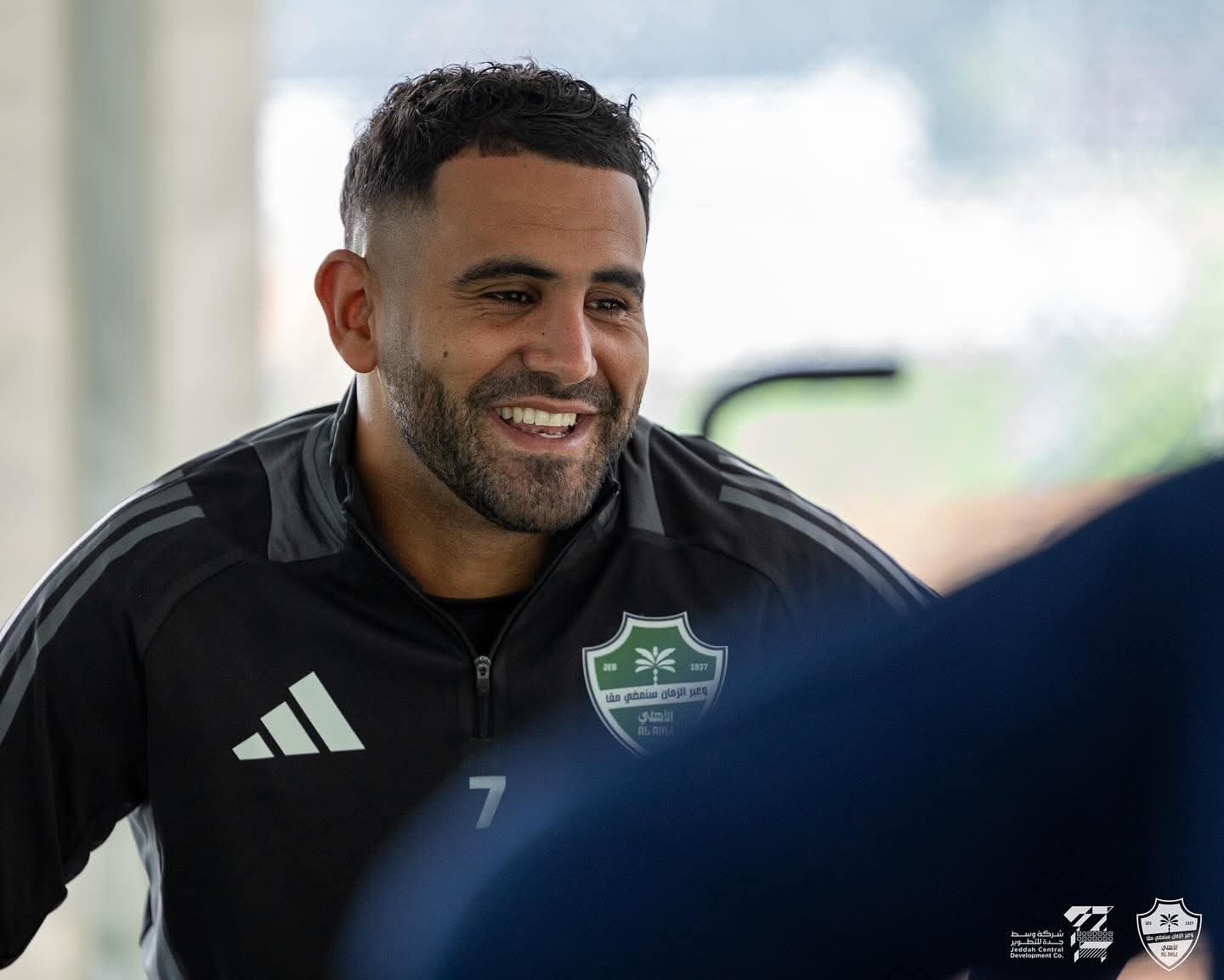 Al-Ahli SC : Mahrez rejoint ses coéquipiers en stage en Autriche